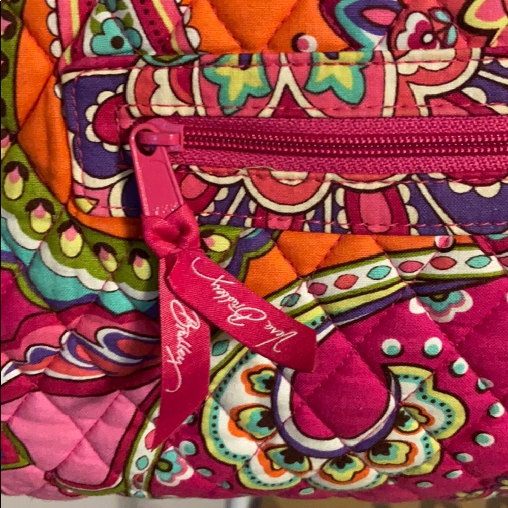 Vera Bradley pink floral shoulder bag . - Picture 2 of 5
